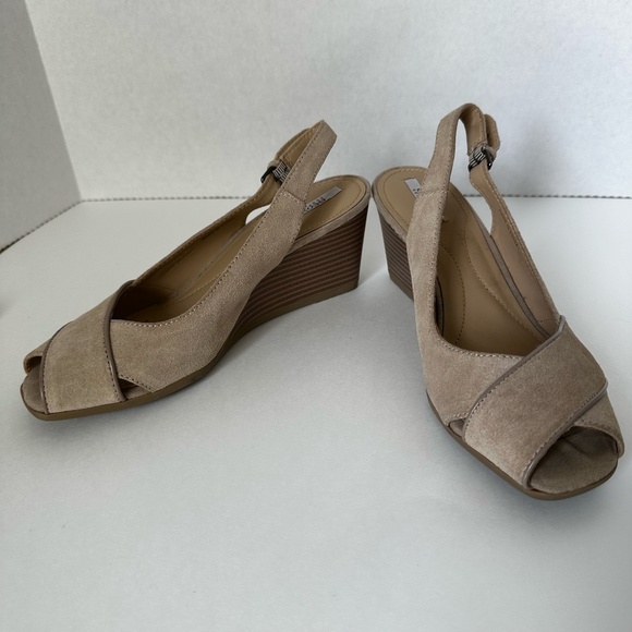 GEOX Suede Wedge Heel Sandals - NWOT - Picture 1 of 8